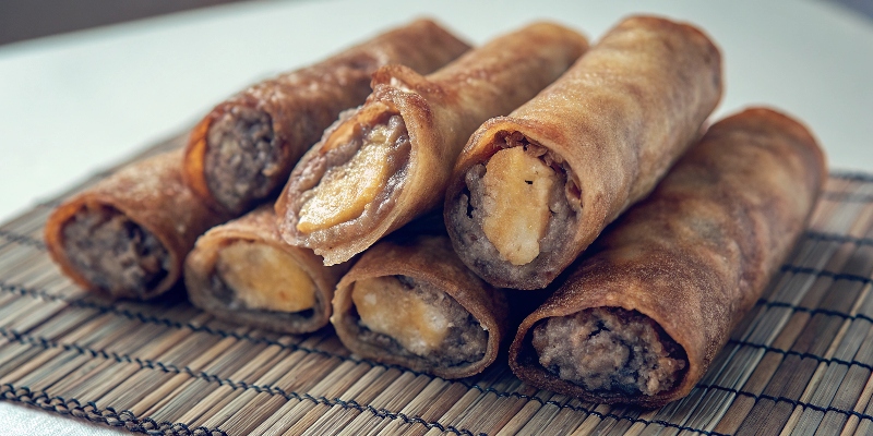 FILIPINO TURON ROLLS